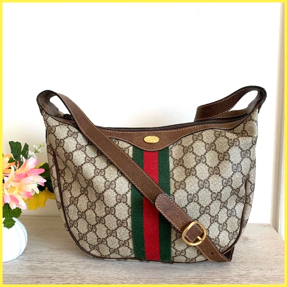 COPY - ❤️Rare Beauty❤️Authentic Gucci shoulder ba…